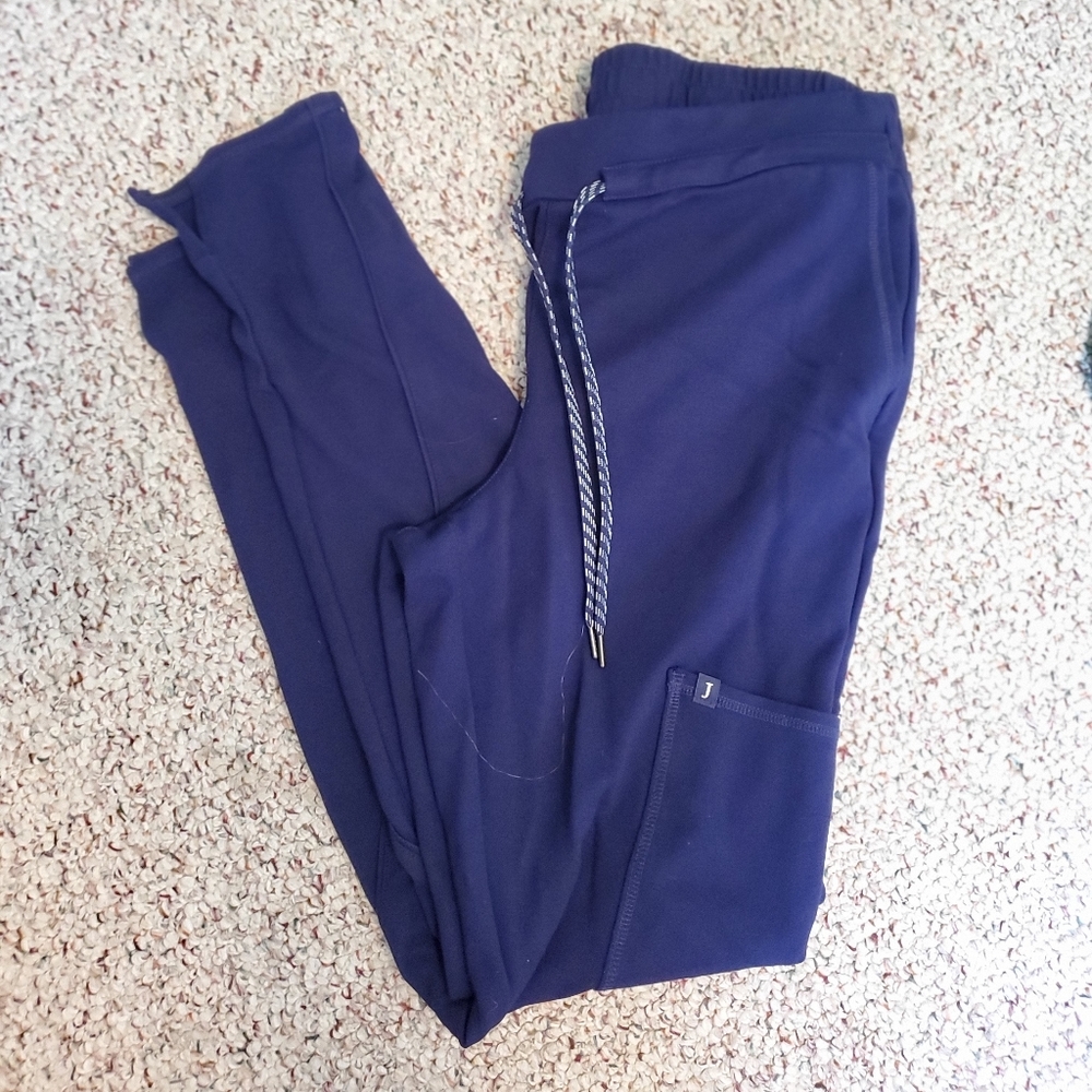 Jaanuu scrub bottom